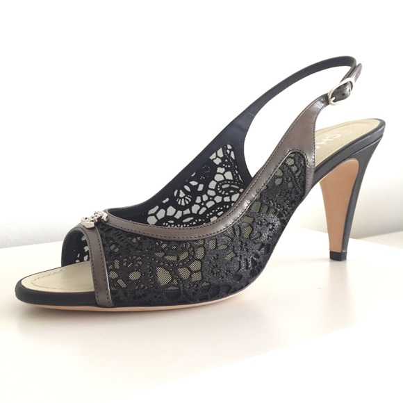 CHANEL Black Slingback Sandals NWT 40.5 - Picture 12 of 16